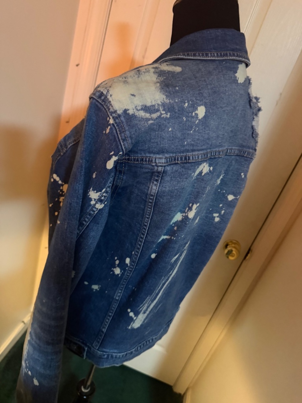 Distressed denim jacket - Picture 4 of 5